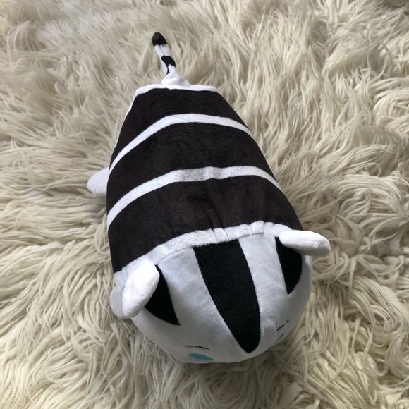 Bun Bun! 8” Plush Squishy Stuffed Animal - Picture 4 of 8